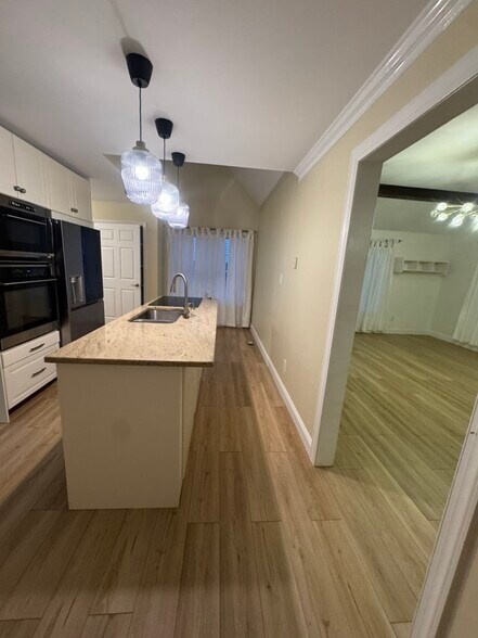 First Floor Kitchen - 5605 Eagle Lake Dr