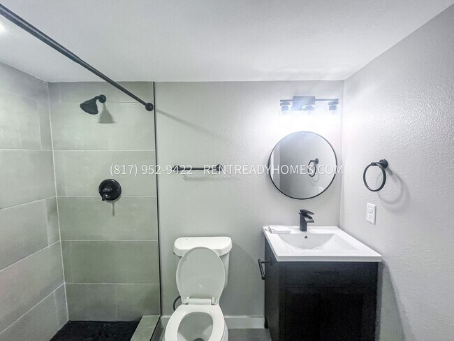 Building Photo - 8117 Detroit St