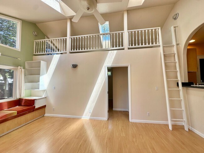 Building Photo - Lovely 3bd+/2ba Home in San Rafael
