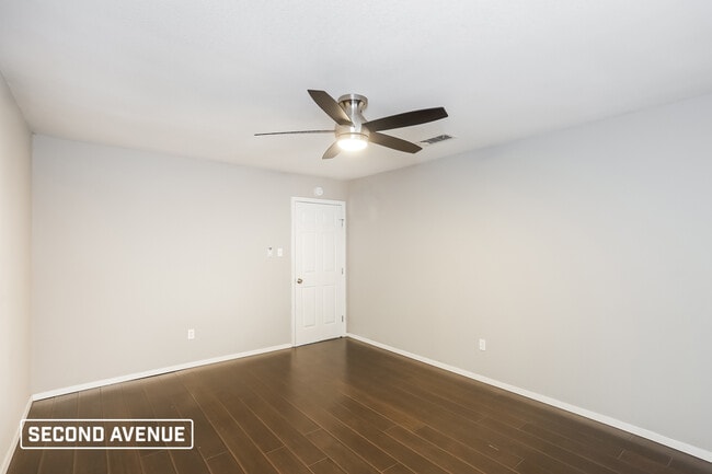 Building Photo - 500 S Colonial Dr