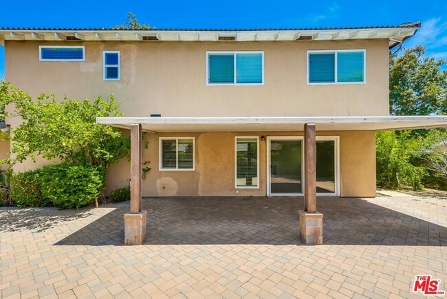 Building Photo - 687 Mt Carmel Dr