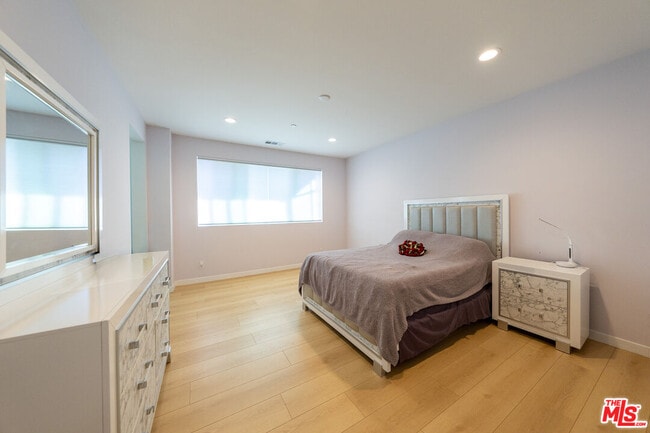 Building Photo - 13107 W Lumina Way