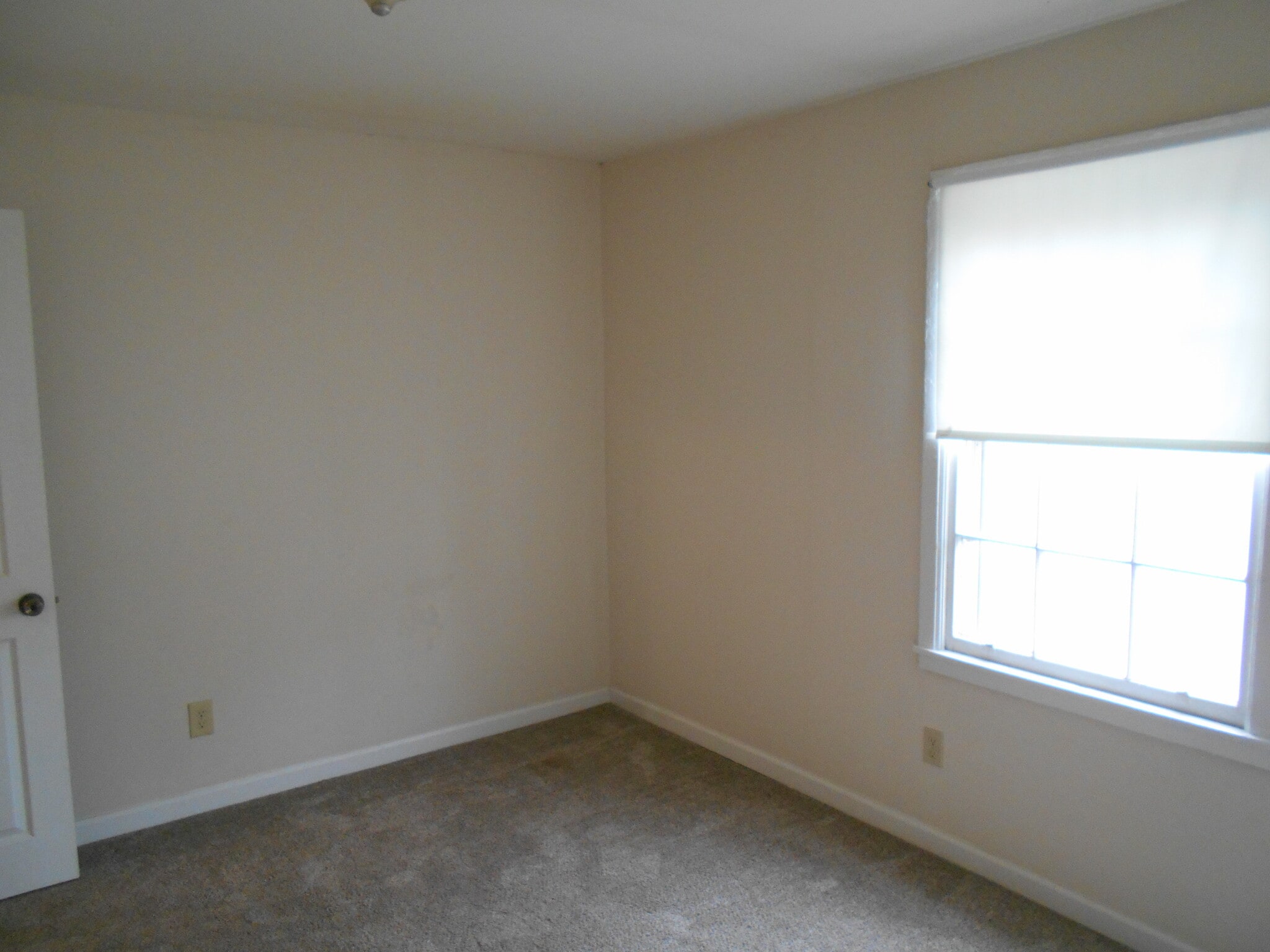 Building Photo - 4405 E Bayley St
