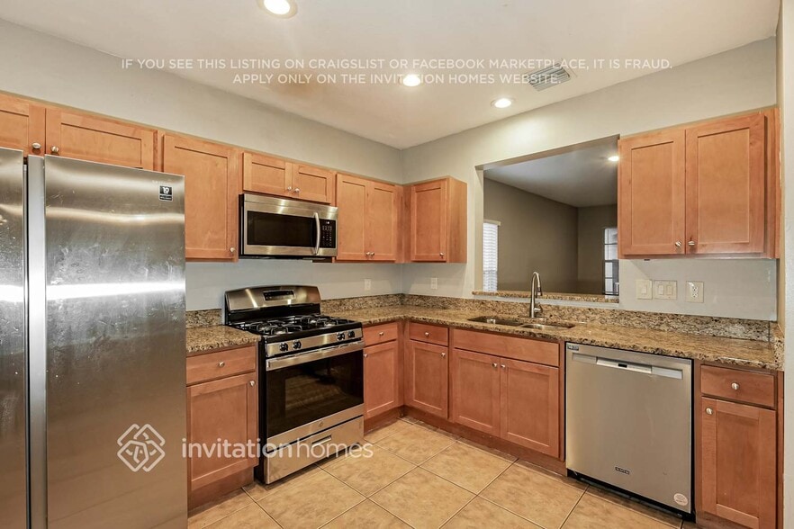 Building Photo - 6649 Cambridge Park Dr
