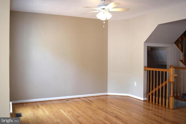 Building Photo - 23 Creekside Dr