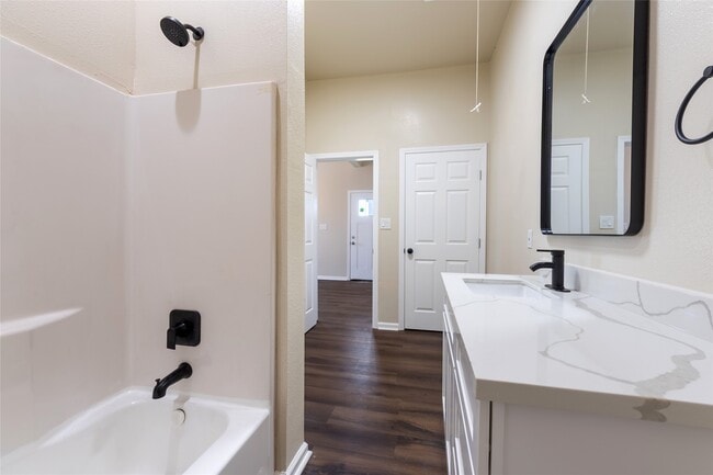 Building Photo - 2127 Avenue O