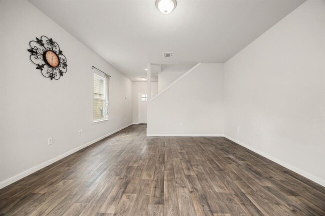 Building Photo - 13925 Heywood Dr