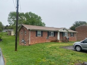 Building Photo - West Parkway