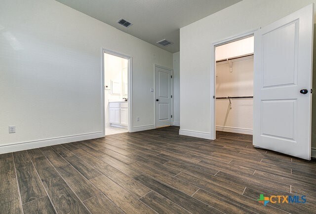 Building Photo - 593 Vale Ct