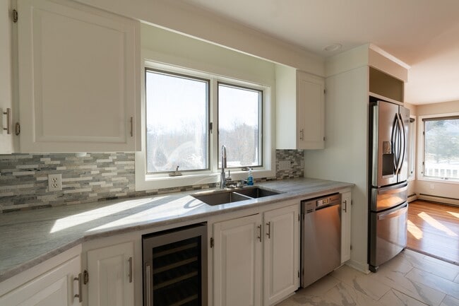 Building Photo - 363 Blackstrap Rd