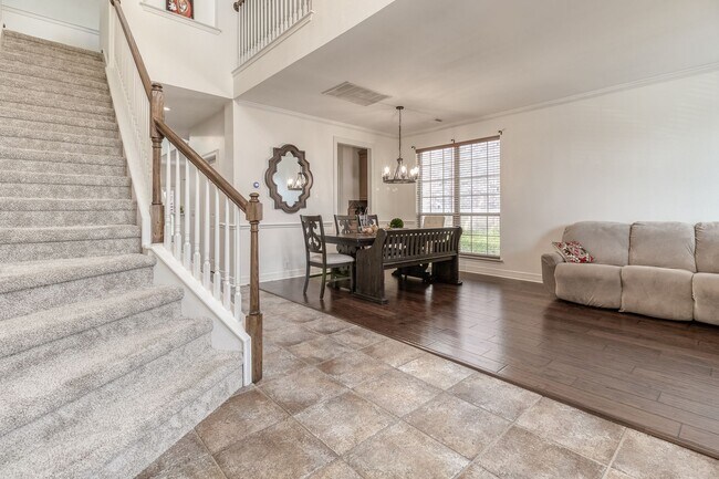 Building Photo - Beautiful Walker Ranch 2 Story Home. This location is fabulous, located off Bitters and Blanco