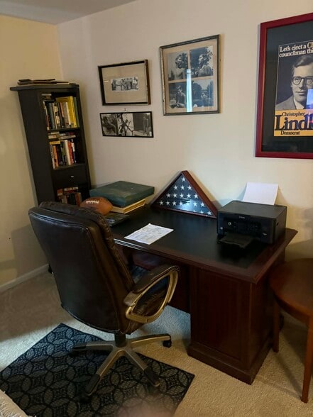 Building Photo - 2415 East Ave