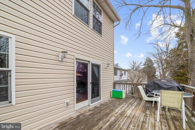 Building Photo - 7665 Cedar Dr