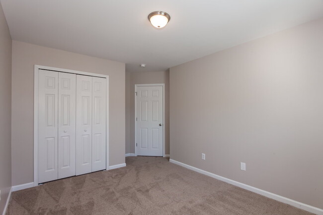 Building Photo - 5104 Abercromby St