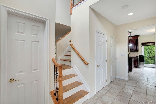 Building Photo - 172 Cranberry Ct