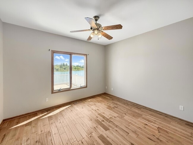 Building Photo - 443 Hilbrich Dr