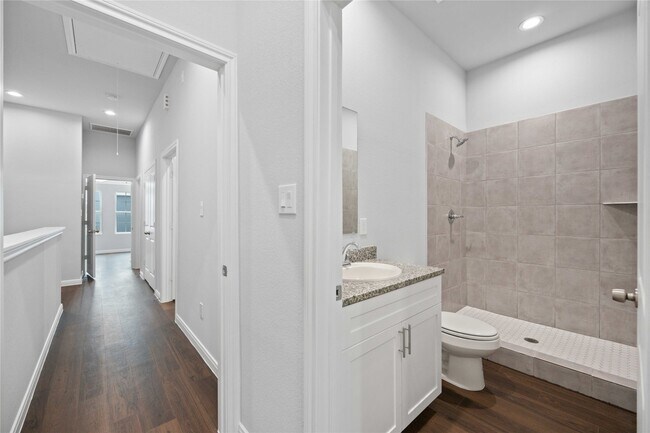 Building Photo - 18831 Luminescent Ln