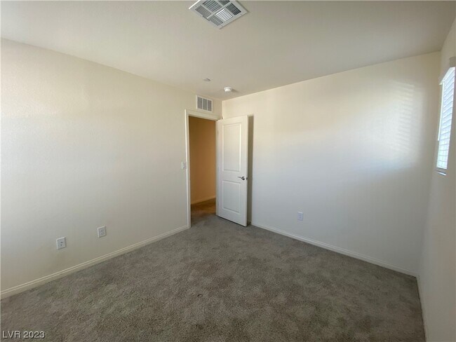 Building Photo - 6882 Magenta Moon St