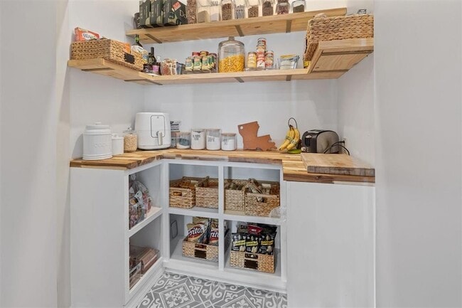 Building Photo - 4108 Linda Ln