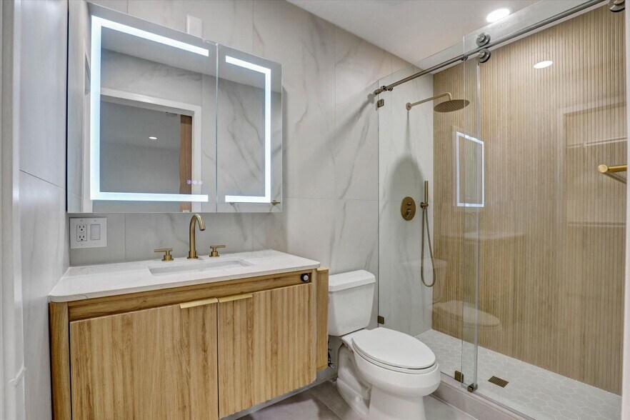 Building Photo - 26191 Sanz
