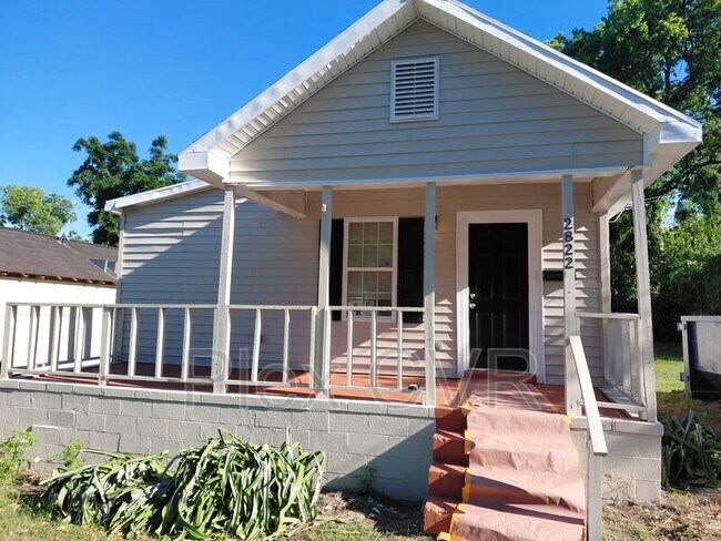 Building Photo - 2822 Colorado St