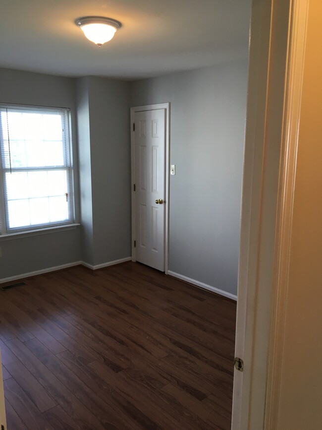 Building Photo - 4011 Greenes Way Cir