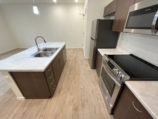 Building Photo - 4617 Lexington Sky Lane-304