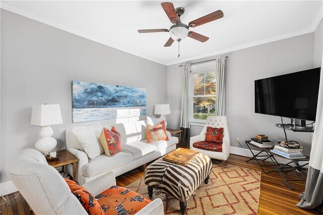 Building Photo - 30 Bull St