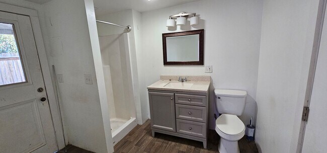Building Photo - Apartment in Maricopa, CA