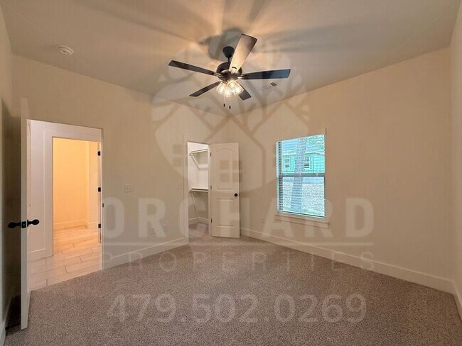 Building Photo - Bella Vista Single-Family Home- 2 Bed/ 2 Bath with Hobby Room- Beautiful Chase Plan
