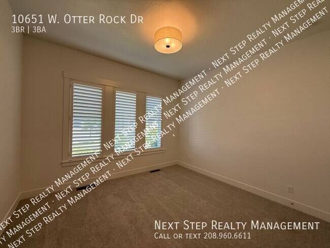Building Photo - 10651 W Otter Rock Dr