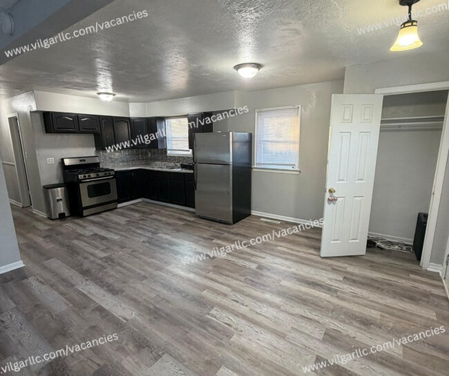 Building Photo - Discover comfort, convenience, and quality living in this beautifully updated 3-bedroom single-fa...