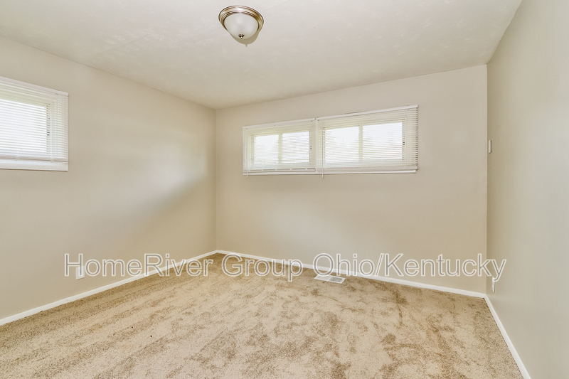 Building Photo - 2921 Garey Ln