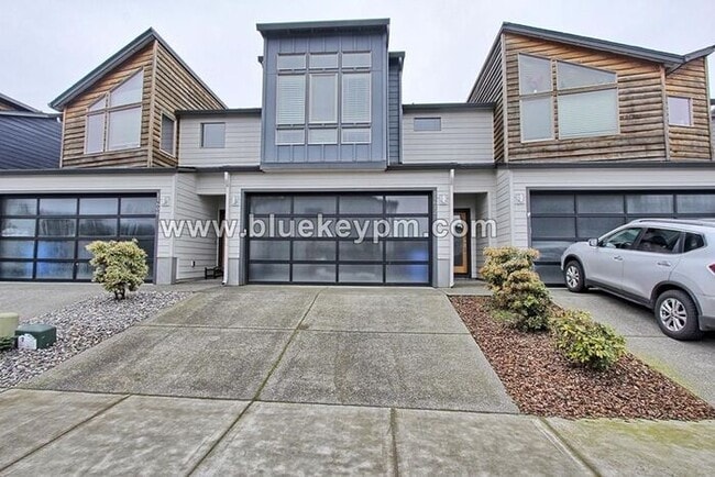 Primary Photo - 3 Bed, 2.5 Bath Townhome in Orchards by Pr...
