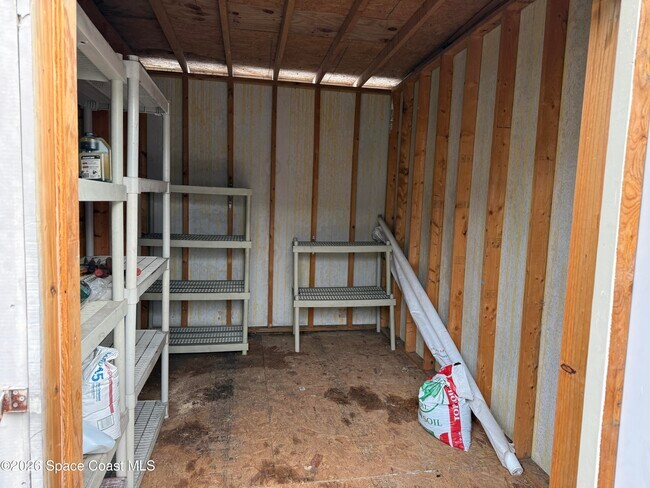 Building Photo - 472 Newfound Harbor Dr