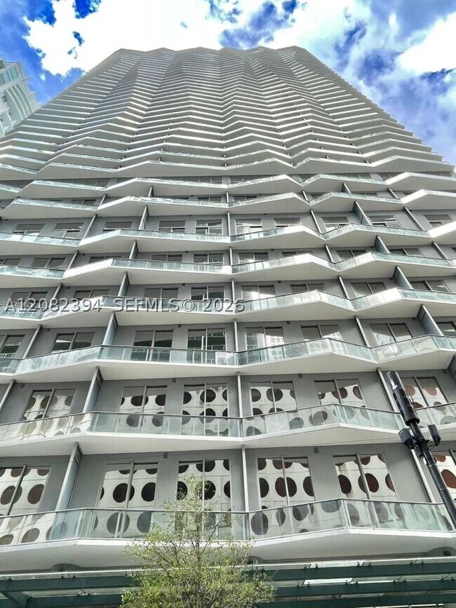 Building Photo - 77 SE 5th St