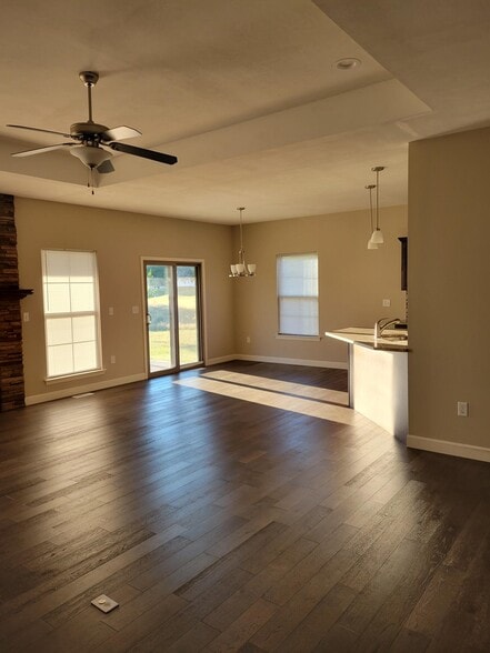 Building Photo - 2616 Fieldstone Dr