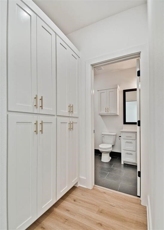 Building Photo - 32 Coalburn Dr