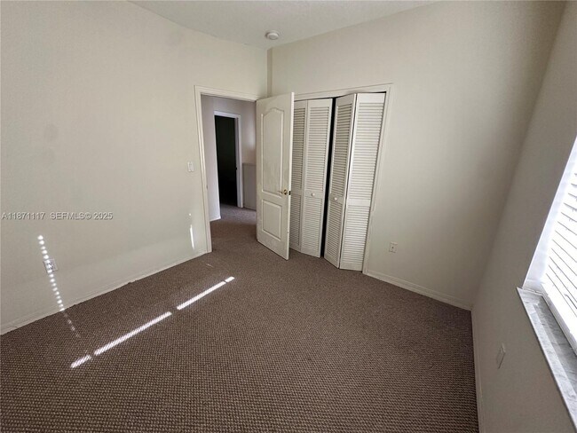 Building Photo - 10150 SW 88th St