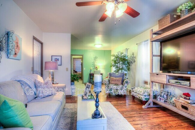 Building Photo - 1308 NW 16th St