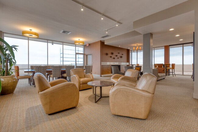 Community Area on Penthouse Level - 3535 1st Ave
