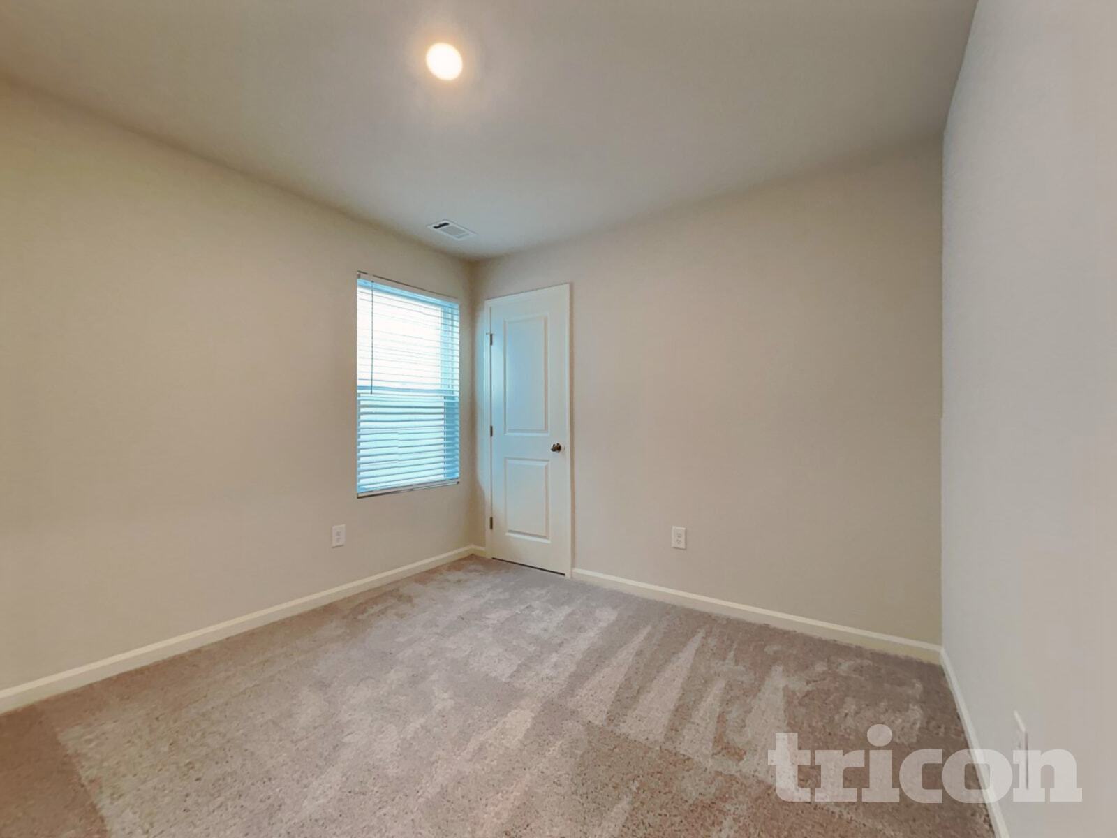 Building Photo - 527 Dayspring Dr