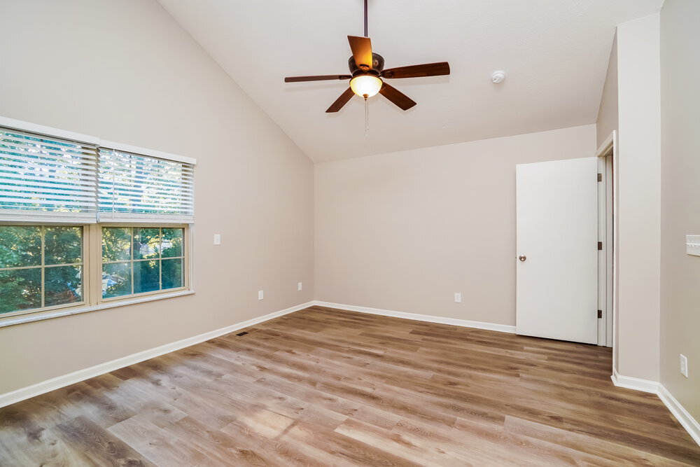 Building Photo - 1635 Saffron Dr