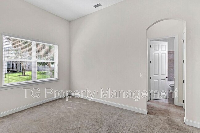 Building Photo - 18 Portside Ave