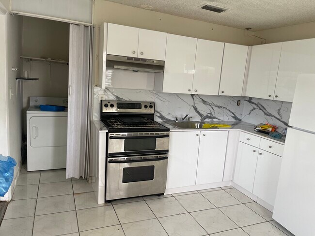 Kitchen - 3500 SW 24th St