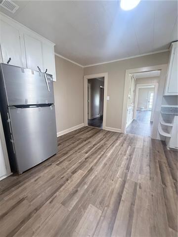 Building Photo - 735 Ontario Ave