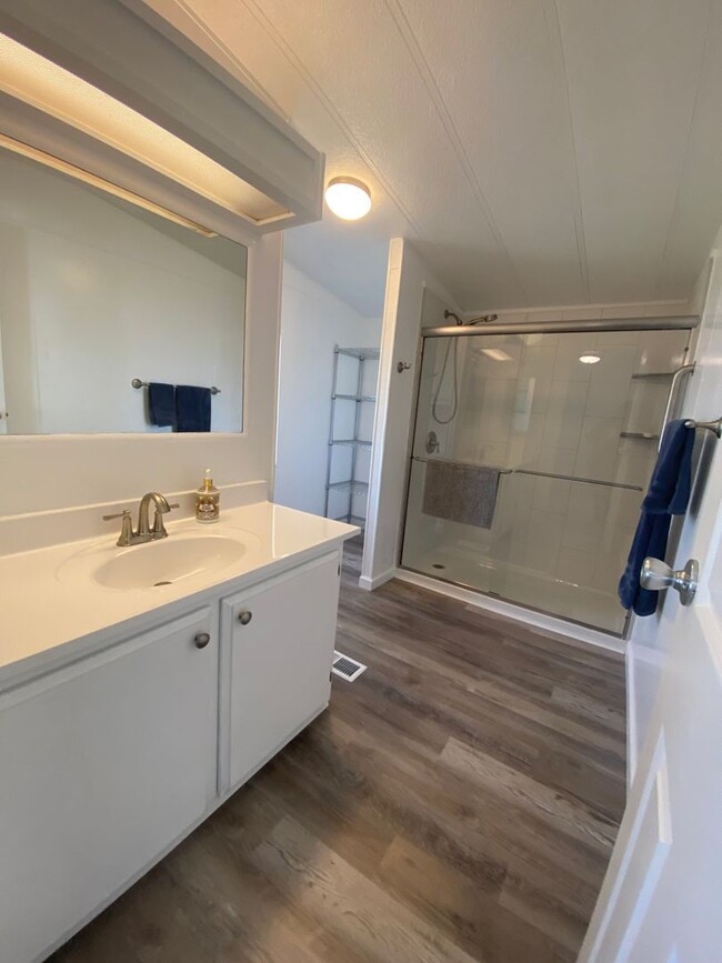 Building Photo - Updated 3 bedroom 2 bath home in Dallesport.