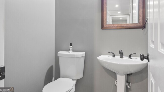 Building Photo - 6209 Benbrooke Dr NW