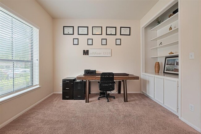 Building Photo - 12418 Tyler Springs Ln