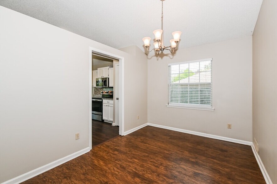 Building Photo - 449 Baybrook Dr